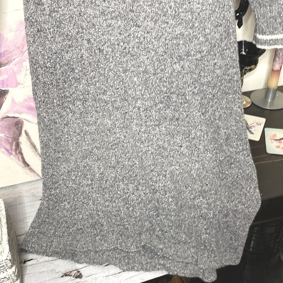 🌷Vintage🌷 Gray & White Knit Sweater Dress Asymmetrical Neckline - Picture 3 of 5